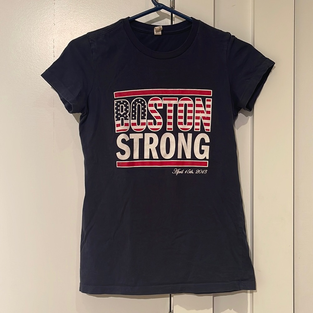 Barstool Sports Boston Strong Women’s Small T-Shirt